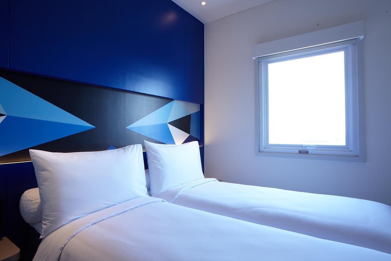 Ibis Budget Чиребон Экстерьер фото